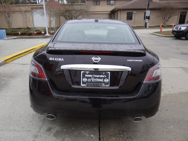 Nissan Maxima 2012 photo 5