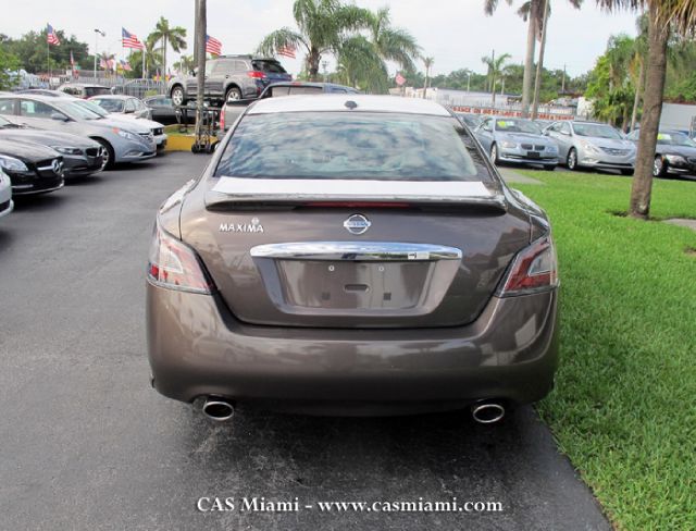 Nissan Maxima 4.6L Eddie Bauer Sedan