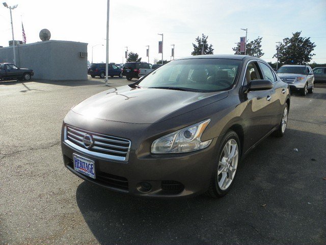 Nissan Maxima 2012 photo 4