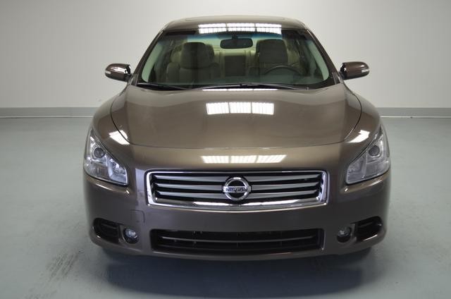 Nissan Maxima 2012 photo 2