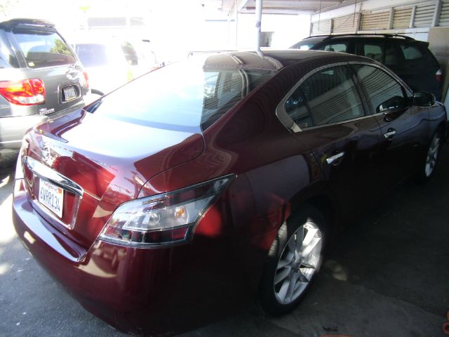 Nissan Maxima 2012 photo 1