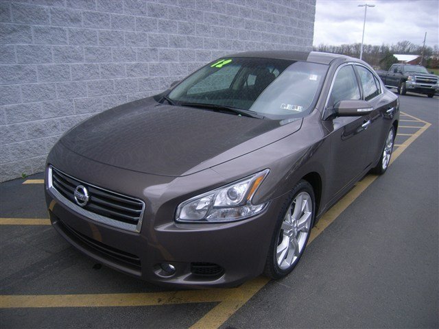 Nissan Maxima 2012 photo 2