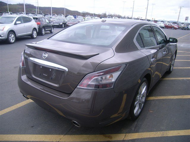 Nissan Maxima 2012 photo 4