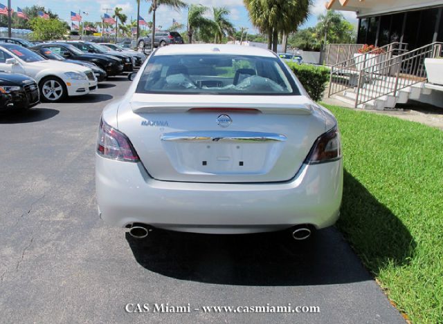 Nissan Maxima 2012 photo 3