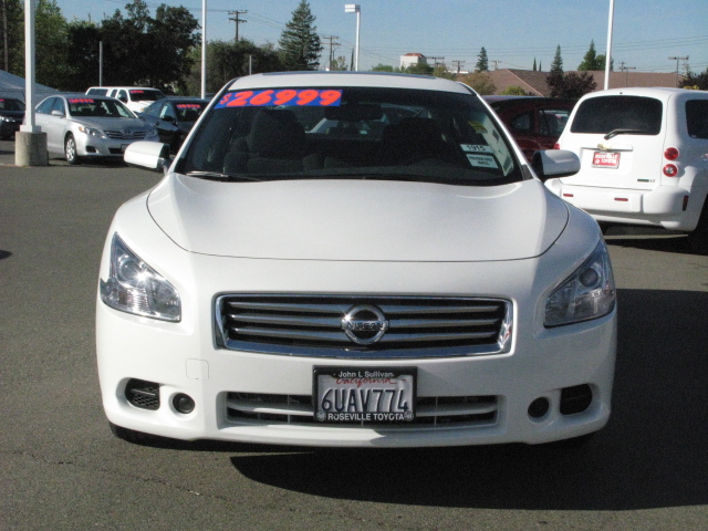 Nissan Maxima 2012 photo 2