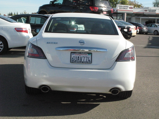 Nissan Maxima 2012 photo 5