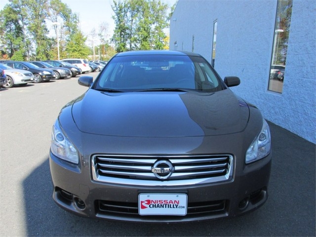 Nissan Maxima 2012 photo 1