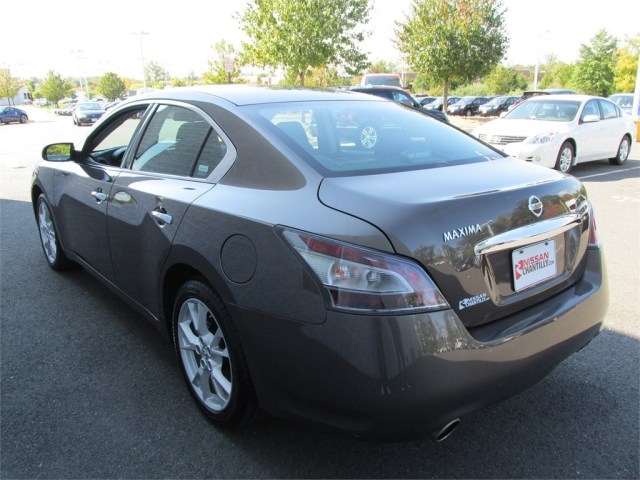 Nissan Maxima 2012 photo 4