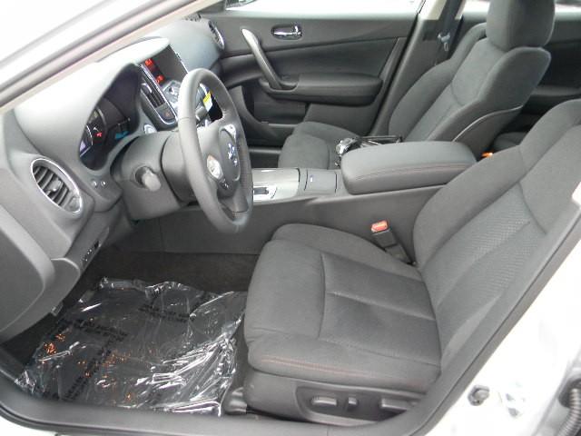 Nissan Maxima 2012 photo 3