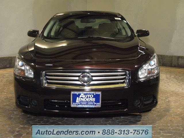 Nissan Maxima 2012 photo 1