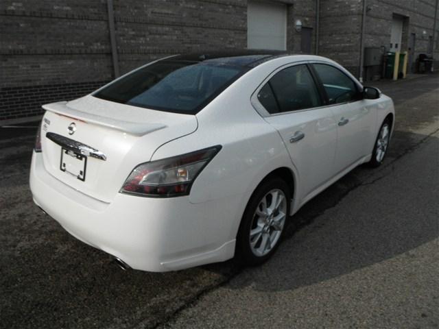 Nissan Maxima 2012 photo 2