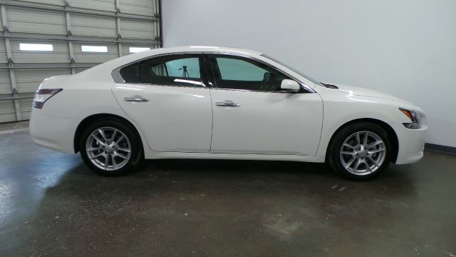 Nissan Maxima 2012 photo 4