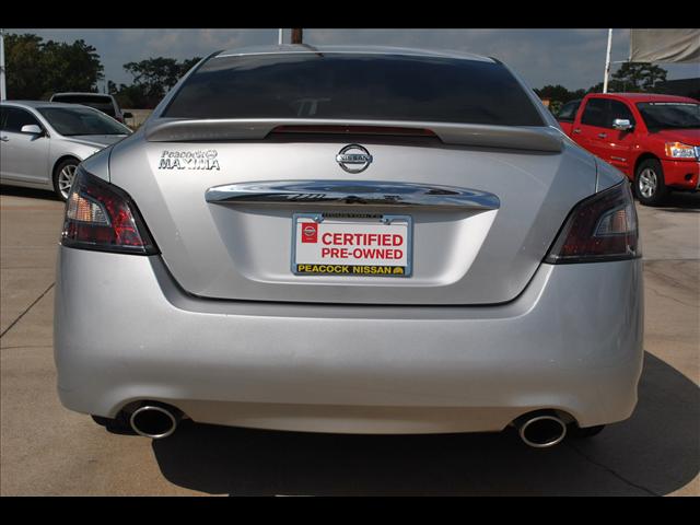 Nissan Maxima 2012 photo 4