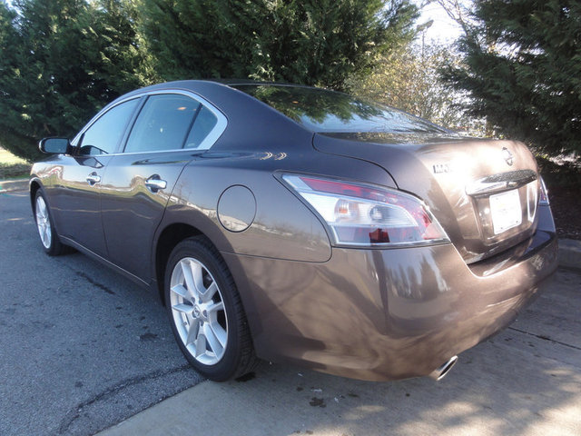 Nissan Maxima 2012 photo 4