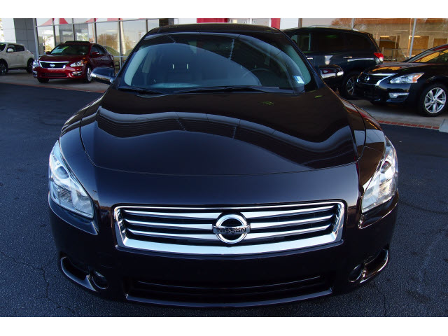 Nissan Maxima 2012 photo 1