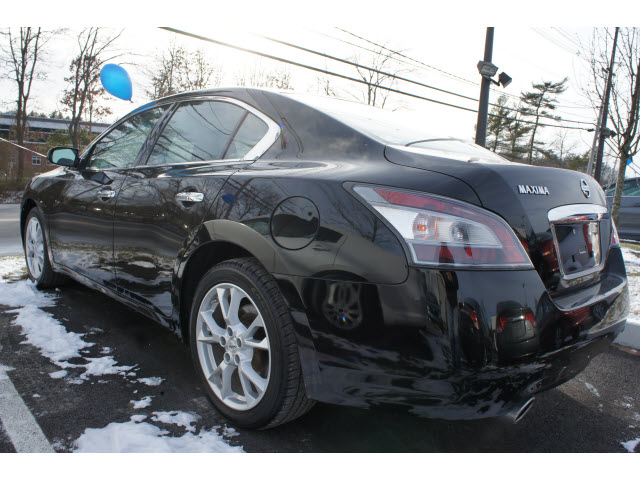 Nissan Maxima 2012 photo 2