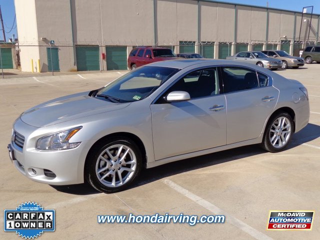 Nissan Maxima 2012 photo 1