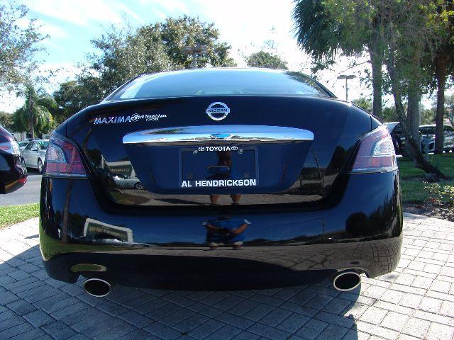 Nissan Maxima 2012 photo 4