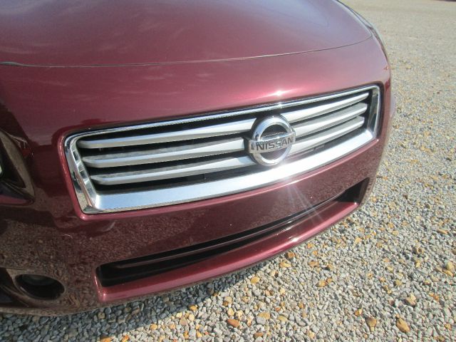 Nissan Maxima 2012 photo 1