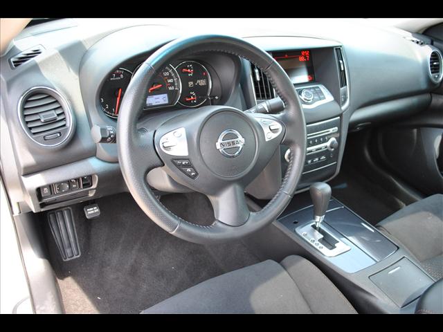 Nissan Maxima 2012 photo 3