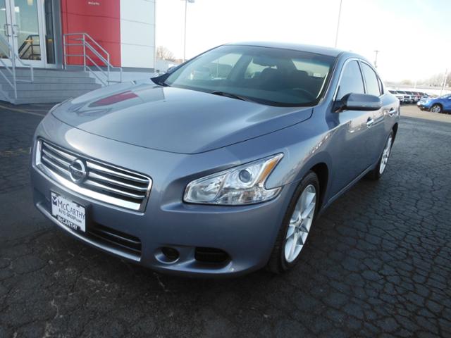 Nissan Maxima 2012 photo 1