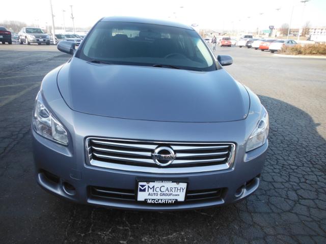 Nissan Maxima 2012 photo 2