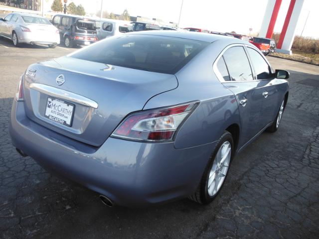 Nissan Maxima 2012 photo 4