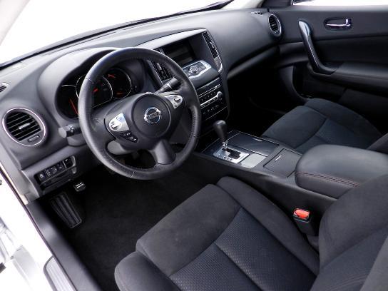 Nissan Maxima 2012 photo 16