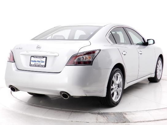 Nissan Maxima 2012 photo 2