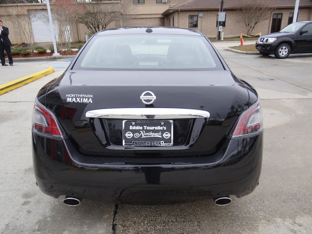 Nissan Maxima 2012 photo 5