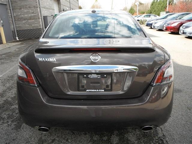 Nissan Maxima 2012 photo 3