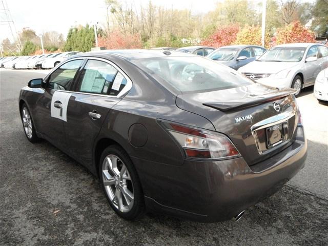 Nissan Maxima 2012 photo 4