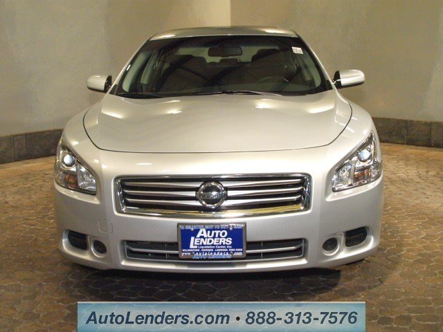 Nissan Maxima 2012 photo 1