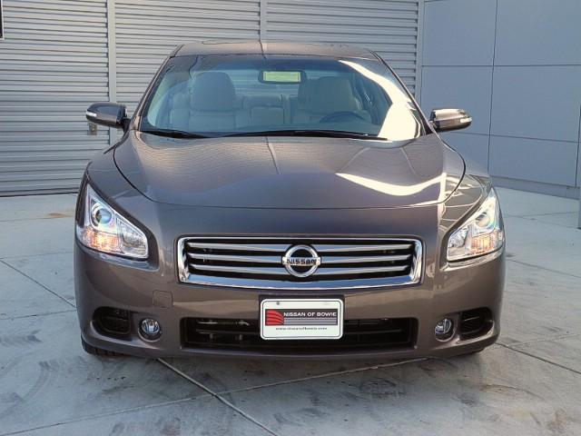 Nissan Maxima 2012 photo 1