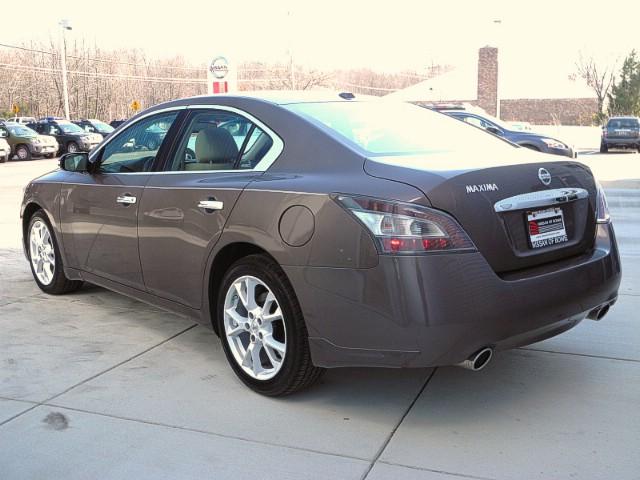 Nissan Maxima 2012 photo 3