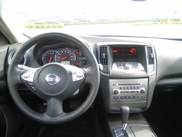 Nissan Maxima 2012 photo 5