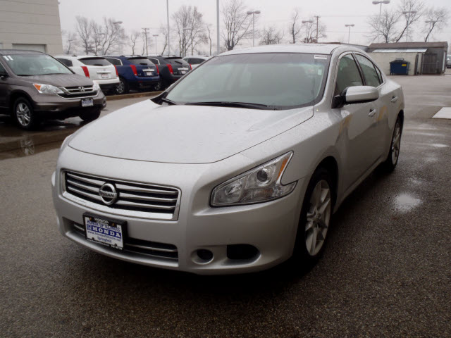 Nissan Maxima 2012 photo 3