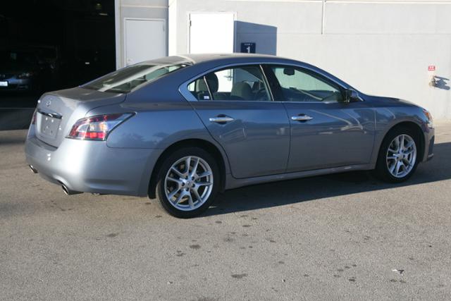 Nissan Maxima 2012 photo 2