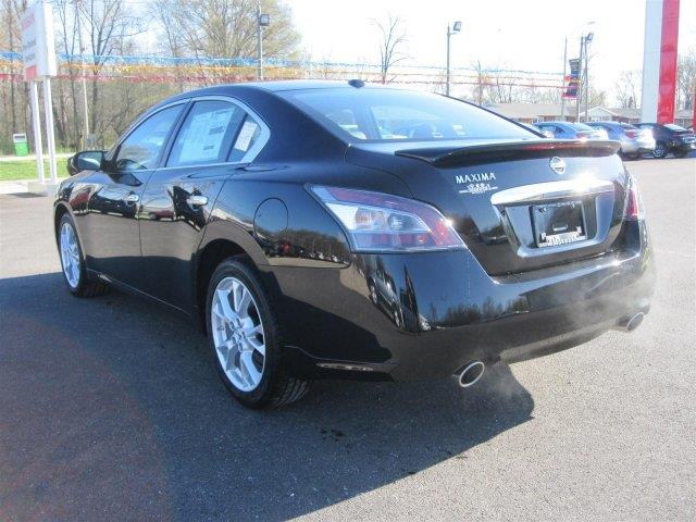 Nissan Maxima 2013 photo 1