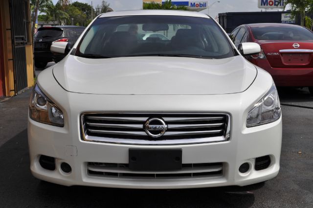 Nissan Maxima 2013 photo 1