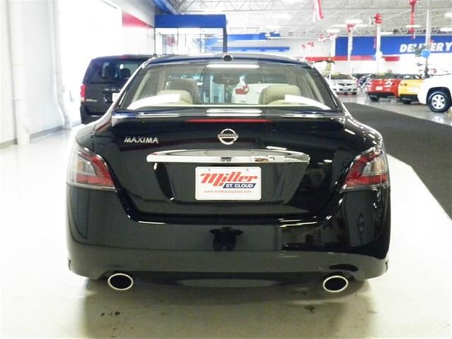 Nissan Maxima 2013 photo 23