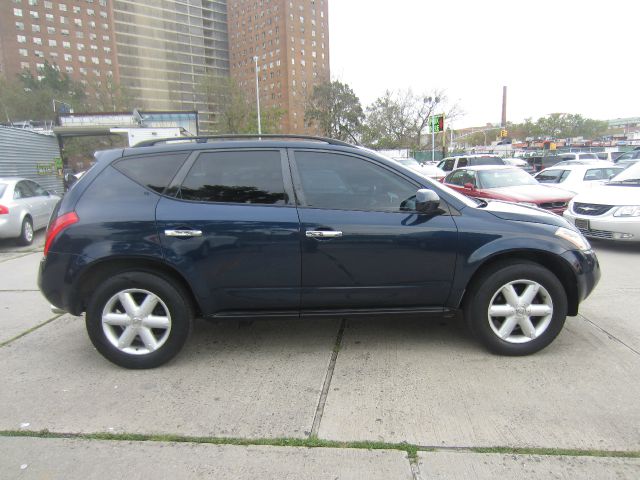 Nissan Murano Quattro SUV