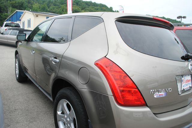 Nissan Murano Quattro SUV