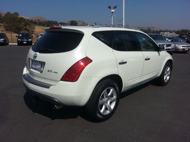 Nissan Murano Quattro SUV