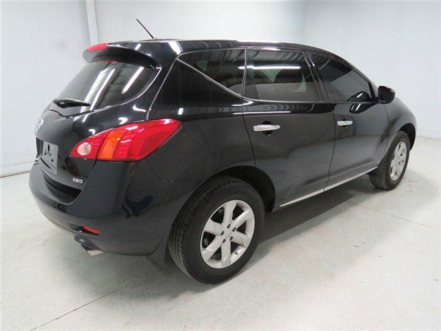 Nissan Murano 2010 photo 2