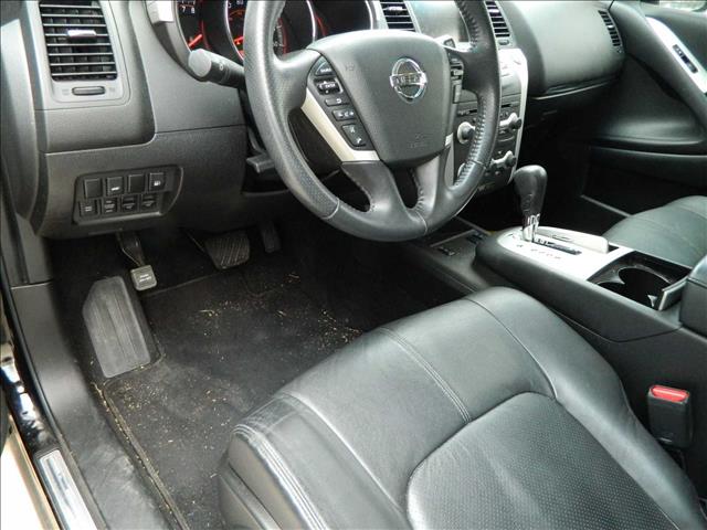 Nissan Murano 2010 photo 2