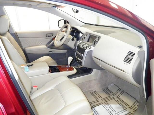 Nissan Murano 2010 photo 1