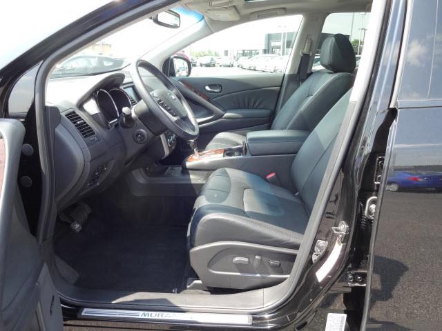 Nissan Murano 2010 photo 1