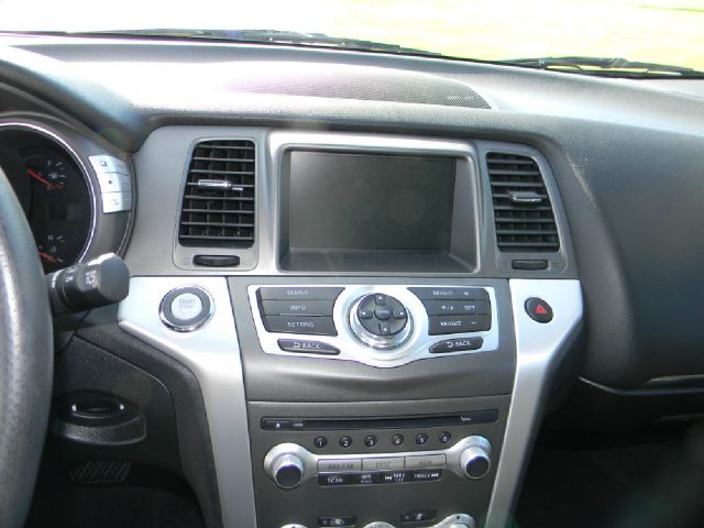 Nissan Murano 2011 photo 17