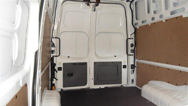 Nissan NV 2012 photo 4